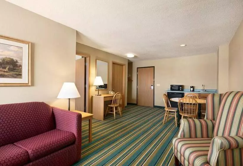 モーテル Coratel Inn & Suites By Jasper New Richmond