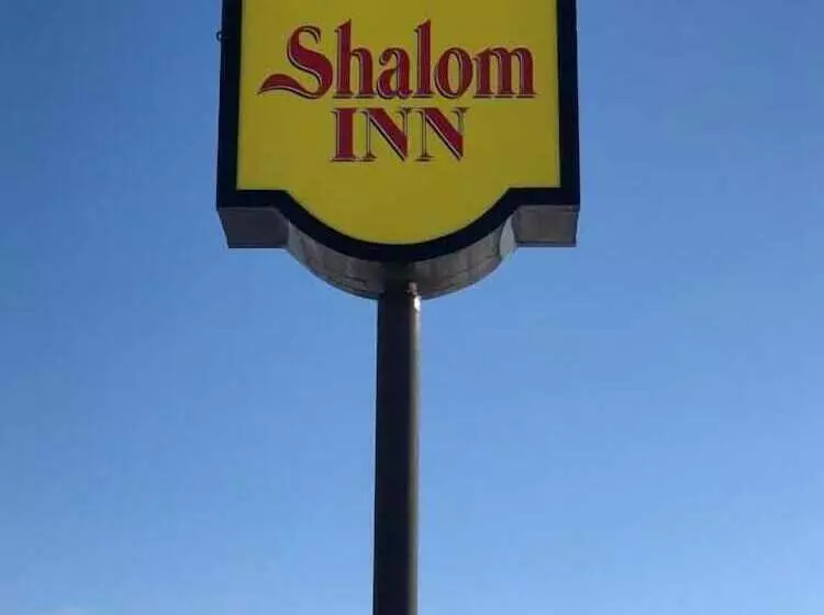 모텔 Four Seasons Inn