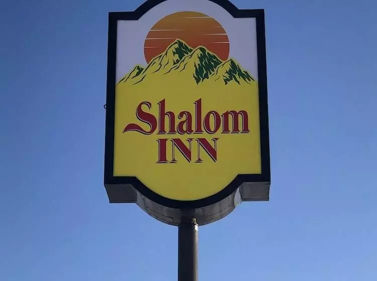 모텔 Four Seasons Inn