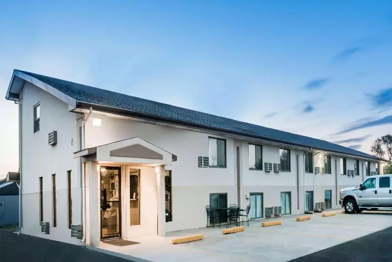 Мотель Super 8 By Wyndham Bowman