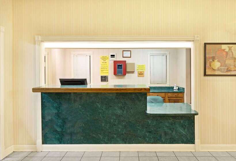 מוטל Super 8 By Wyndham Covington