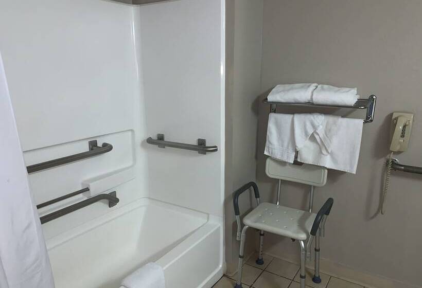 Мотель Super 8 By Wyndham Greeley