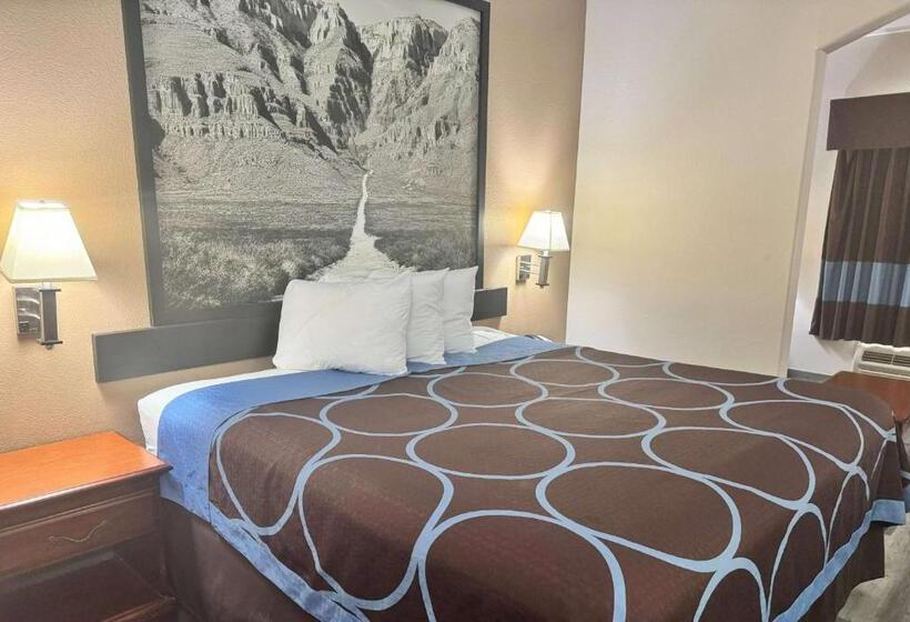 Motel Super 8 By Wyndham Huntsville