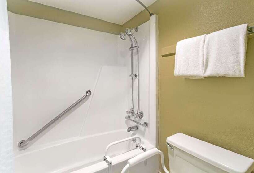 فندق على الطريق Super 8 By Wyndham Kingsport /i81