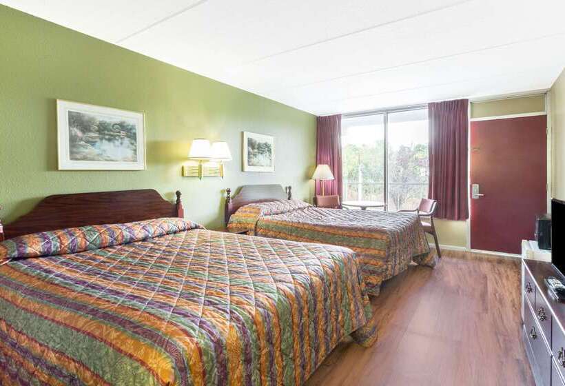 فندق على الطريق Super 8 By Wyndham Kingsport /i81