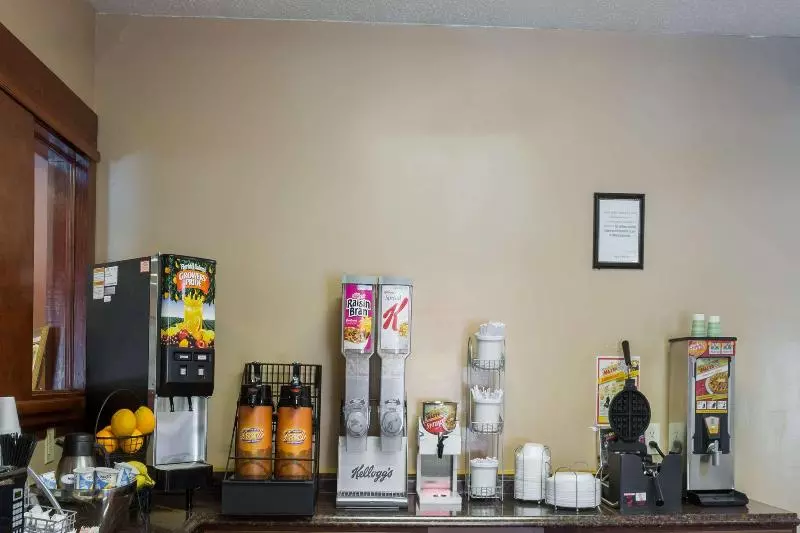 汽车旅馆 Super 8 By Wyndham Norcross/i85 Atlanta