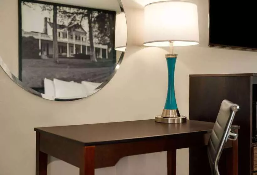 مُتل Super 8 By Wyndham Ocean Springs Biloxi