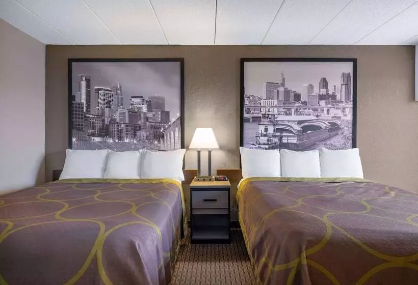 모텔 Super 8 By Wyndham Owatonna