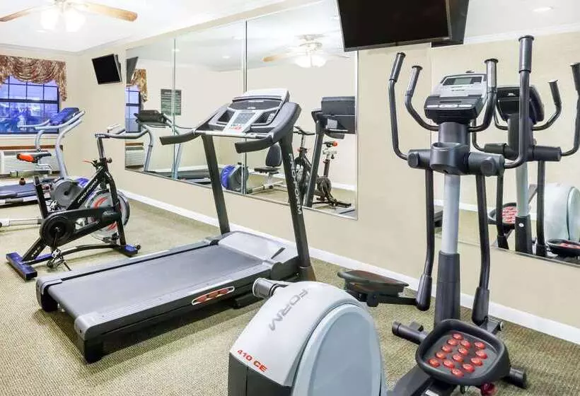 모텔 Super 8 By Wyndham Searcy Ar