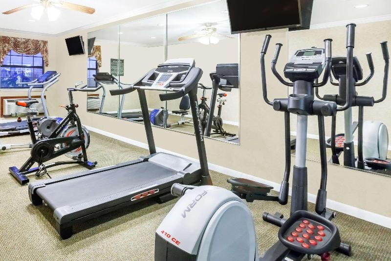 فندق على الطريق Super 8 By Wyndham Searcy Ar