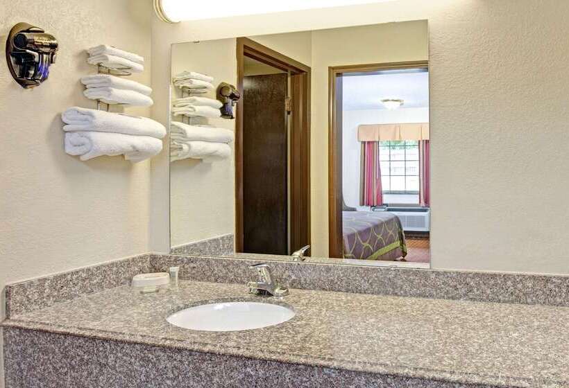 Motel Super 8 By Wyndham Shawnee