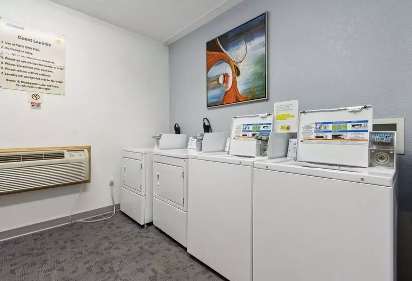 Мотель Super 8 By Wyndham Uniontown Pa