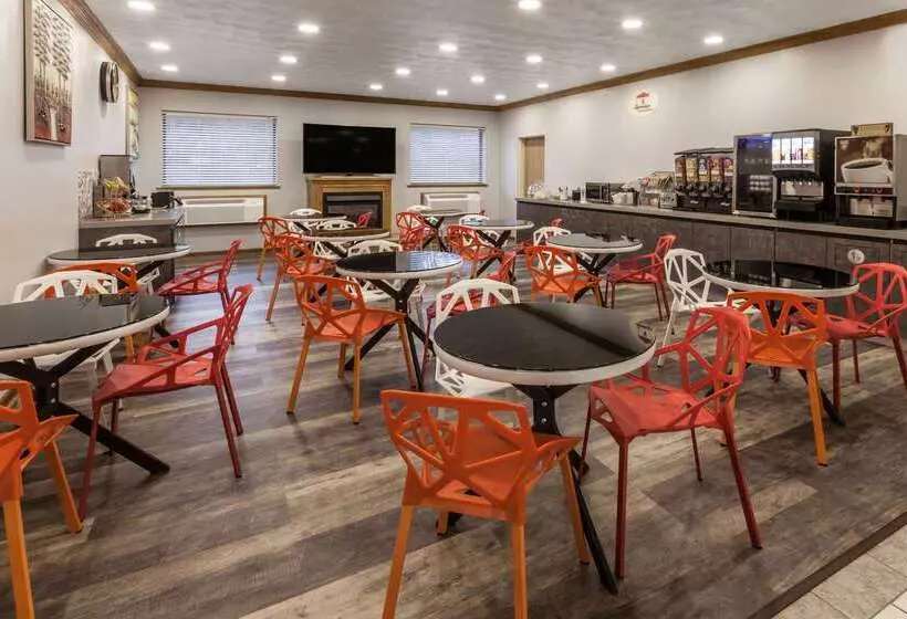 Мотель Super 8 By Wyndham Uniontown Pa