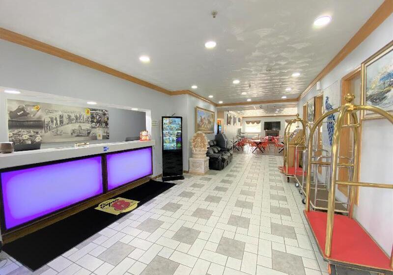 汽车旅馆  Super 8 By Wyndham Uniontown Pa