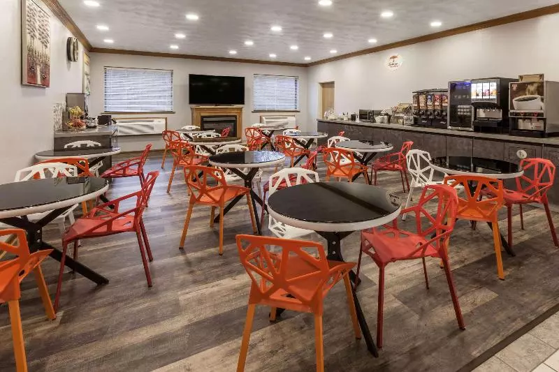 Мотель Super 8 By Wyndham Uniontown Pa