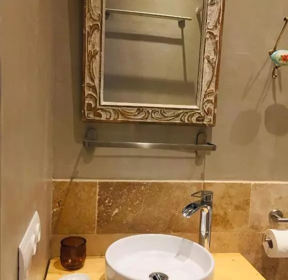 Aamiaismajoitus (B&B) Casa Cessenon