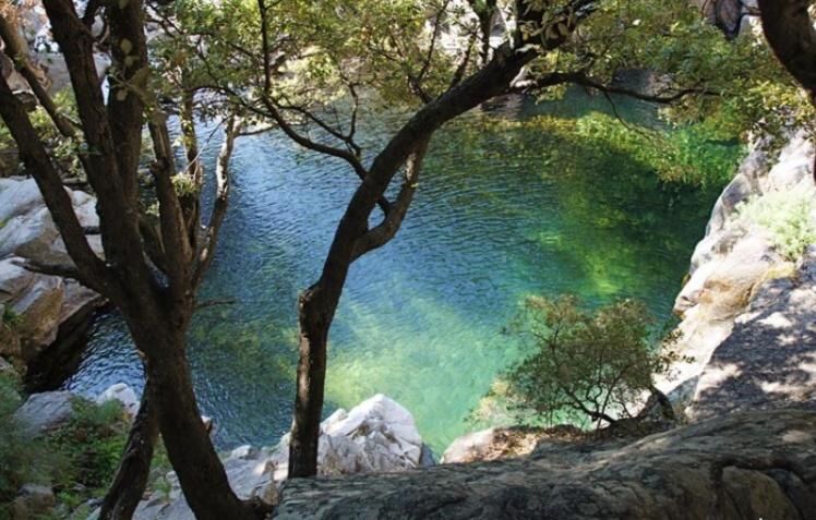 ベッドアンドブレックファースト Casa Cessenon