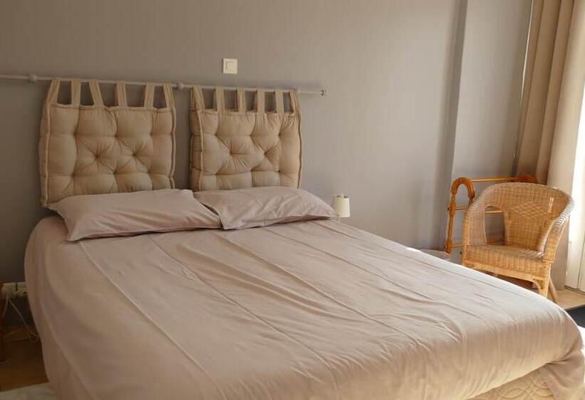 Bed and Breakfast Chambres D Hôtes La Chouette