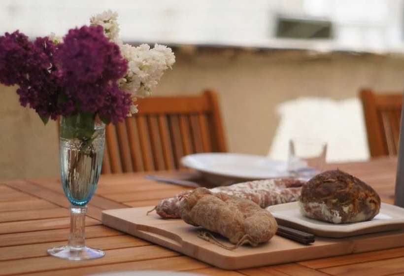 住宿加早餐  Chambres D'hotes En Aubrac Chez Jp