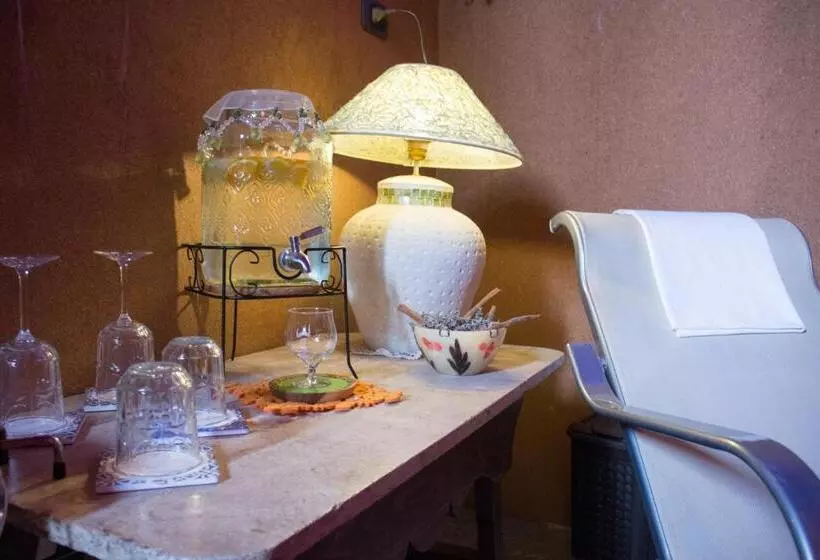 Aamiaismajoitus (B&B) La Mora Exclusive