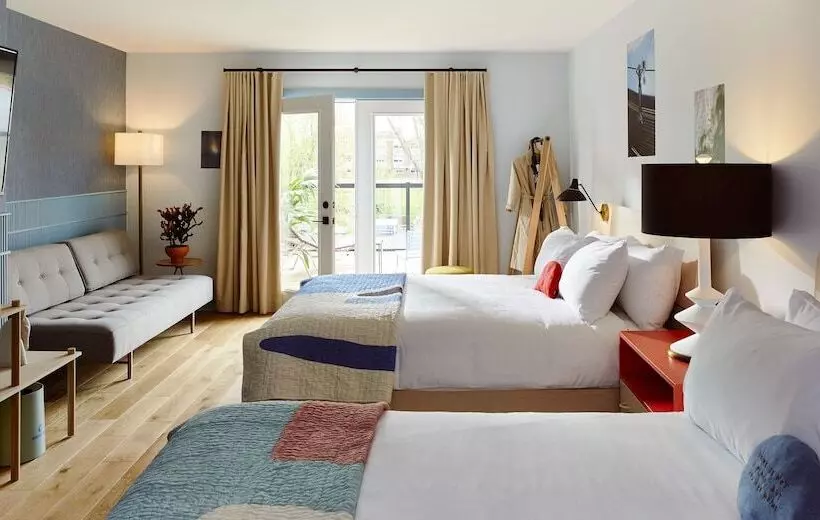 Drake Devonshire And Motor Inn