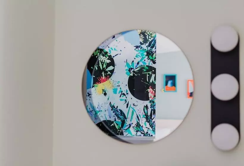 Drake Devonshire And Motor Inn