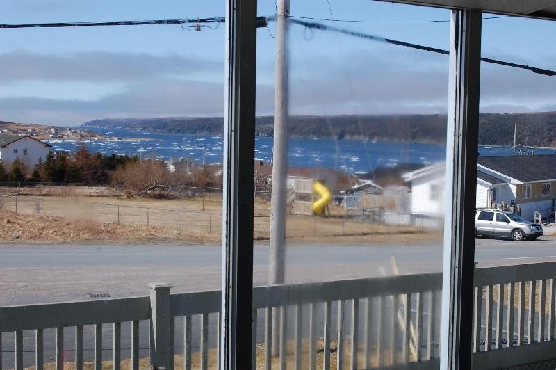 Edge Of The Avalon Inn