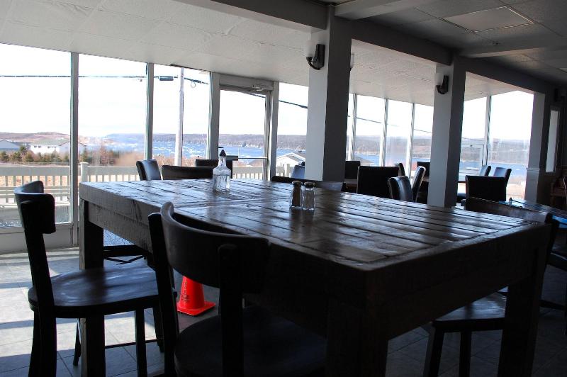 Edge Of The Avalon Inn