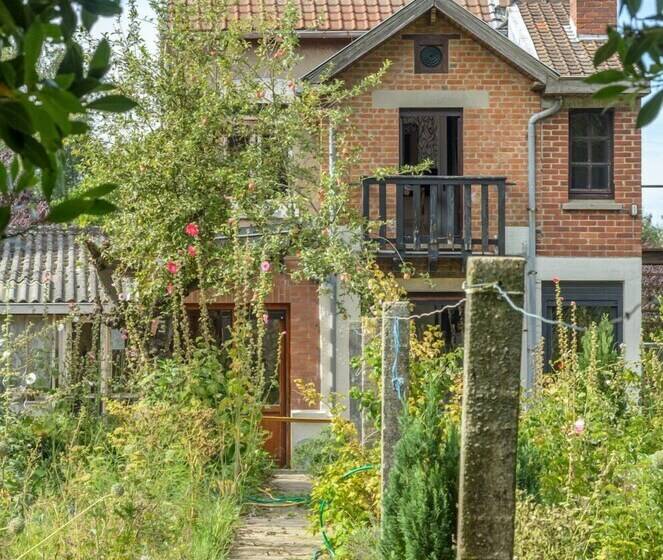 فندق فئة نجمة واحدة Auberge Nonque