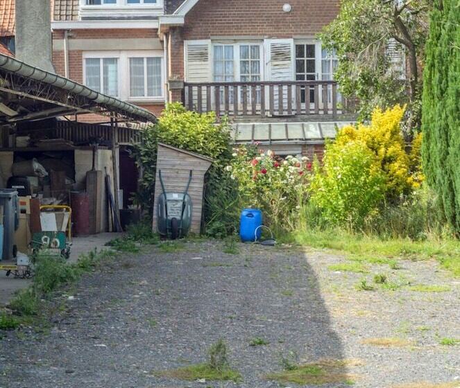 فندق فئة نجمة واحدة Auberge Nonque