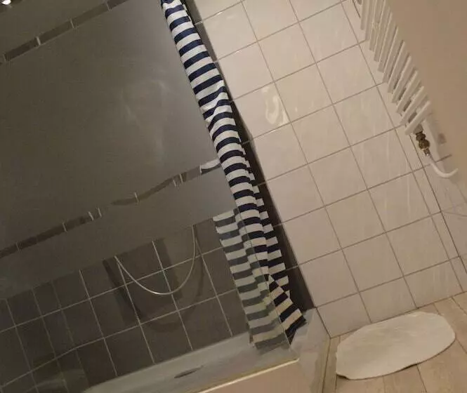 Hotelli Camping Le Petit Lion   Gites