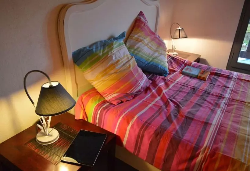 Hotelli Camping Le Petit Lion   Gites