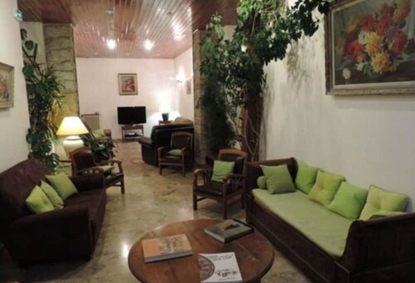 فندق Des Touristes