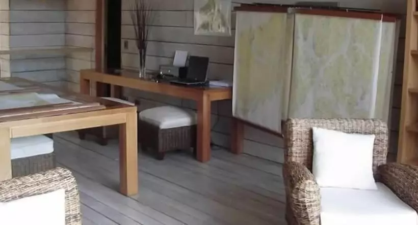 Hotelli Isla Jechica