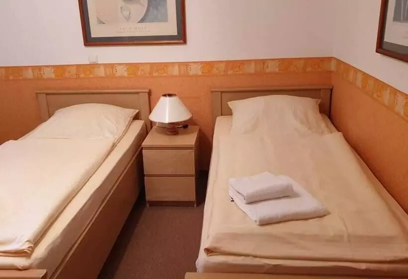 Hotelli Landgasthaus Meyer