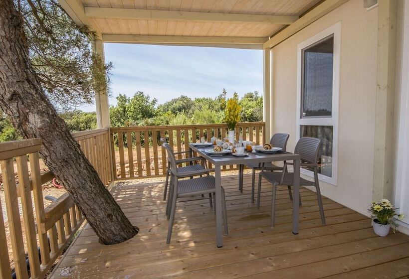 Отель Mobile Homes At Camping Ugljan Resort