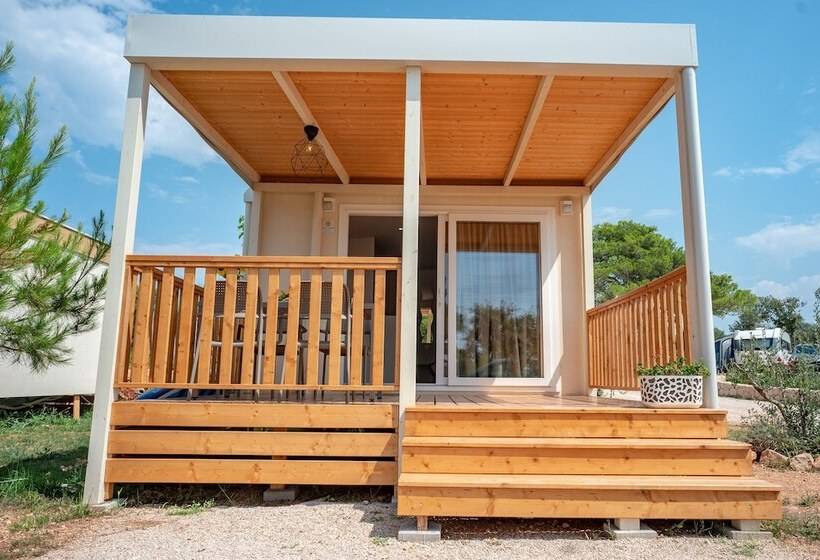 Отель Mobile Homes At Camping Ugljan Resort