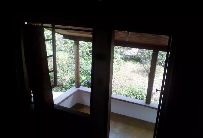 Hotelli Pousada Estação Andorinhas