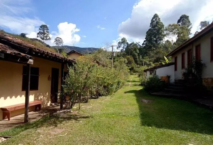 Hotelli Pousada Estação Andorinhas