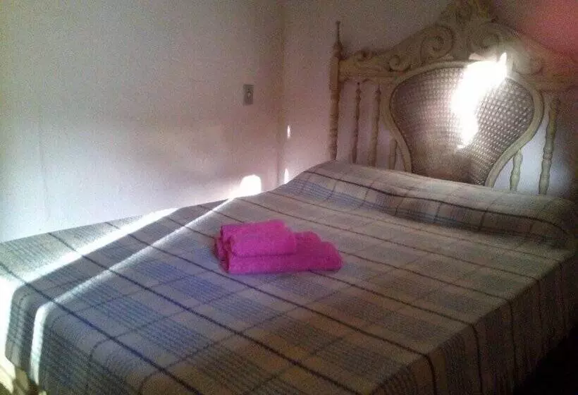 Hotelli Pousada Estação Andorinhas