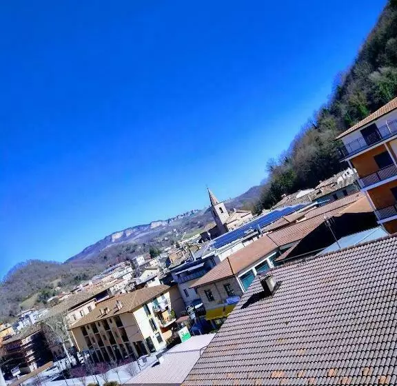 Hotelli Ristorante Da Roverino