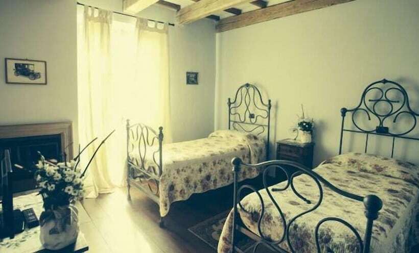 فندق ريفى Cascina Lanè