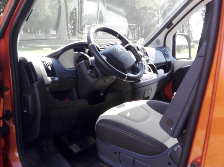 Отель Wohnmobil Sunny