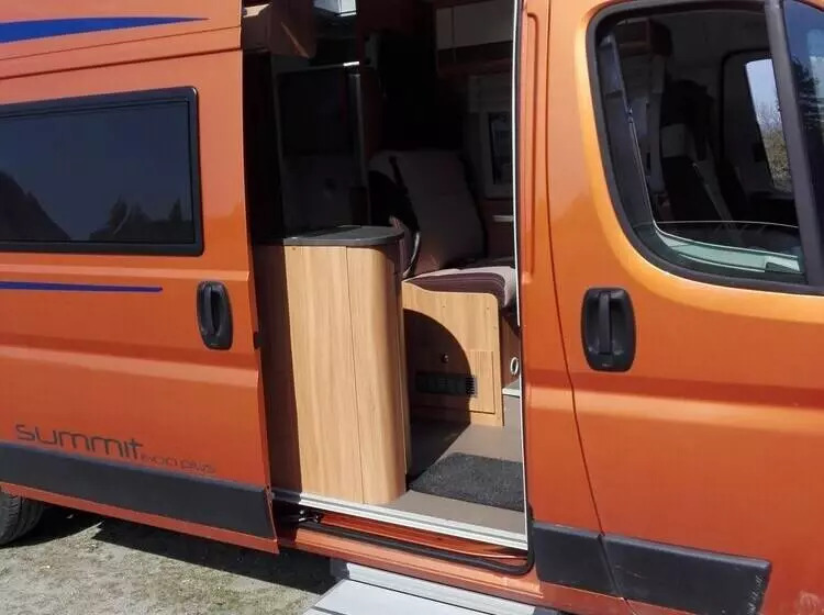 Hotelli Wohnmobil Sunny