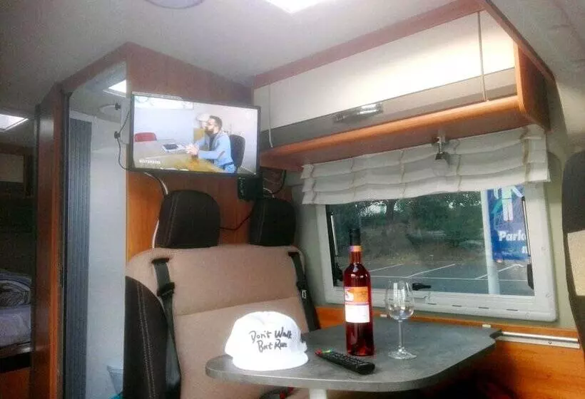 Hotelli Wohnmobil Sunny