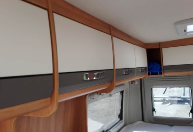 Отель Wohnmobil Sunny