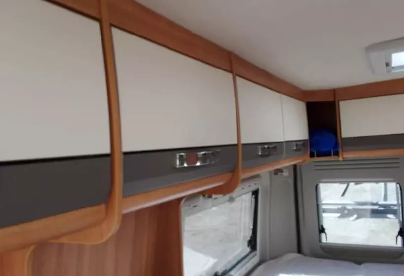 Hotelli Wohnmobil Sunny