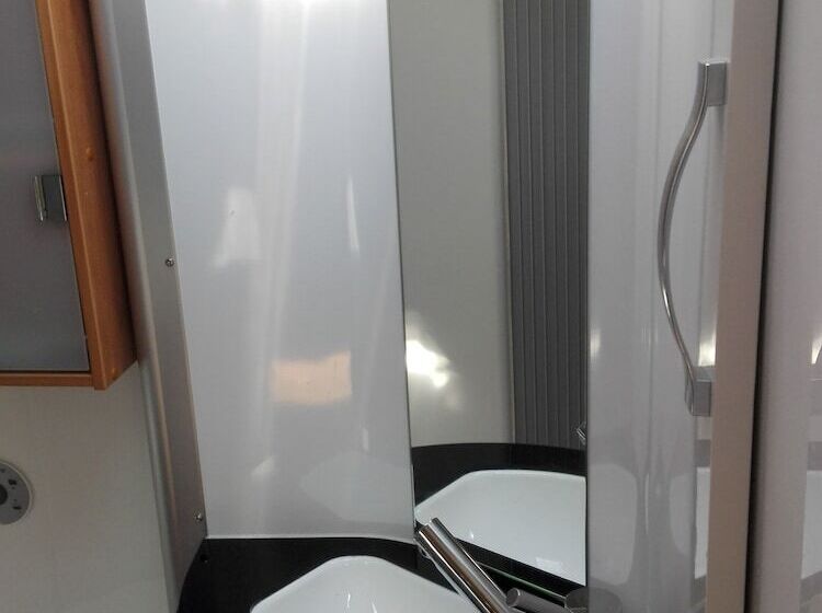 Отель Wohnmobil Sunny