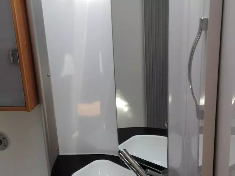 Hotelli Wohnmobil Sunny