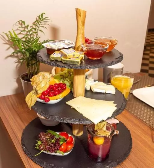 Lok   Die Pension   Das Restaurant